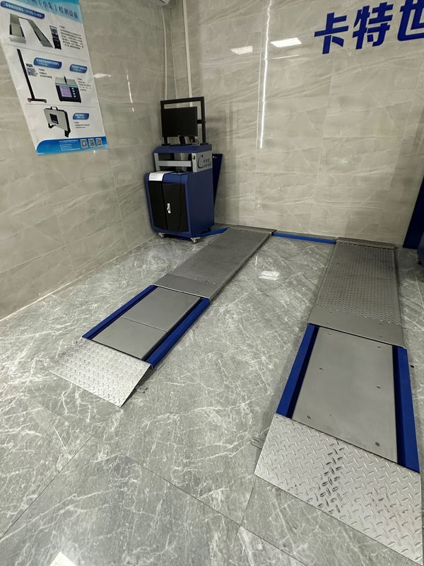 معدات فحص المركبات في خط اختبار السيارات، اختبار قوة الفرامل 4CTPB-3-4 جهاز اختبار الفرامل ذو اللوحة المسطحة للغاية