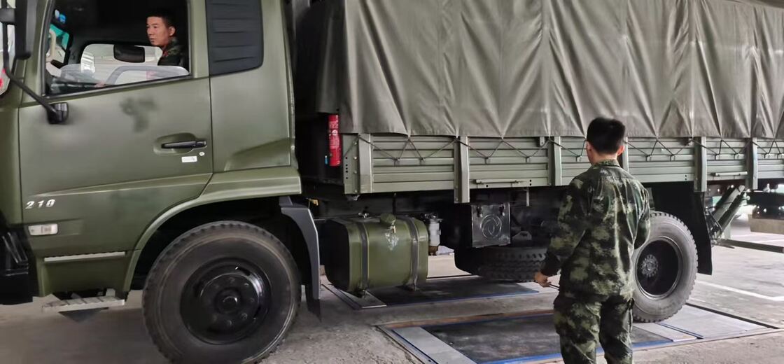 Cartesykj جهاز اختبار الفرامل المسطحة الفاخرة 3T 10T 15T معدات فحص المركبات مسار اختبار المركبات 2CTHPB-13 مع جهاز اختبار فرامل الحمل لمحور التعليق الانزلاقي الجانبي