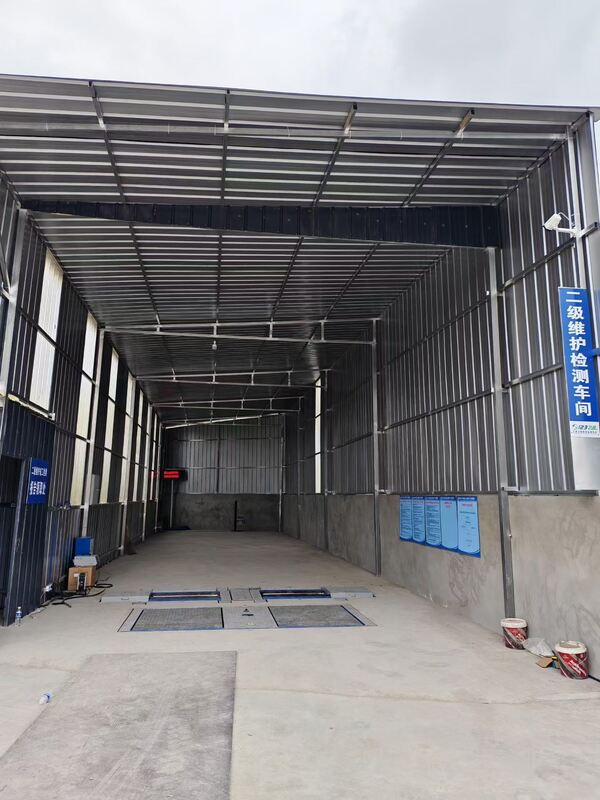 مسار اختبار شاحنات Cartesy لورشة إصلاح السيارات، جهاز اختبار فرامل الأسطوانة للقوة، مع لوحين لحمل المحور، جهاز اختبار انزلاق جانبي، سعة 10 طن